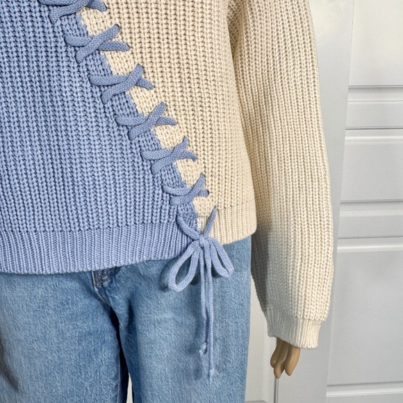 TWO-TONE LIGHT BLUE AND IVORY LONG SLEEVE SWEATER - Picture 6 of 11